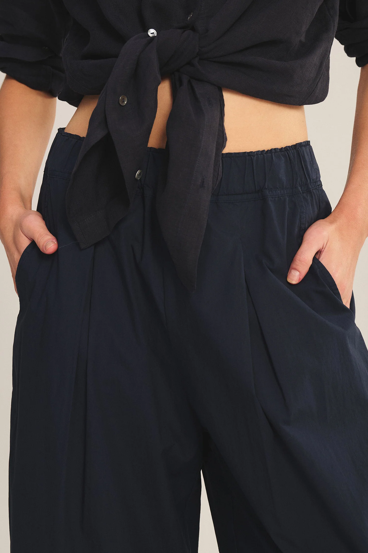 EASTON TROUSER IN MIDNIGHT - Image 6