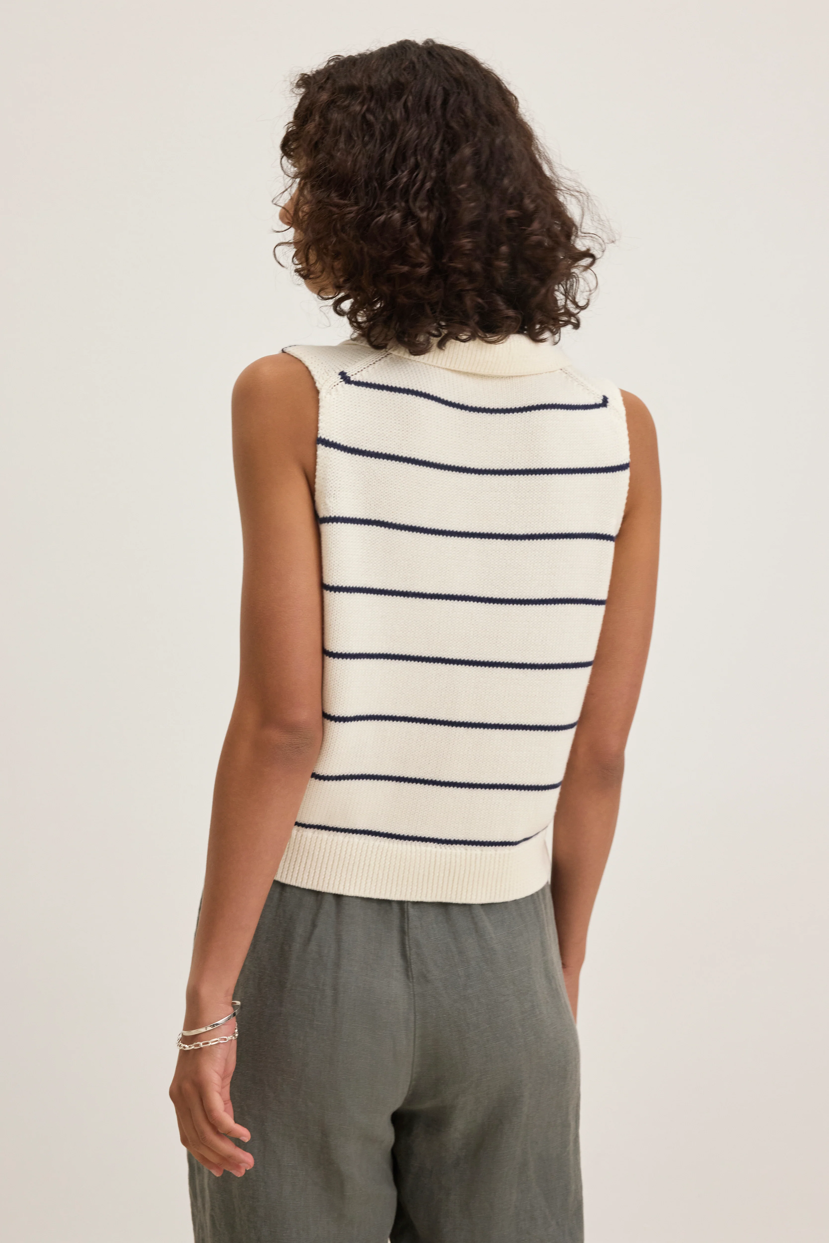 NAYLA COTTON CASHMERE SWEATER VEST IN MILK - Image 3